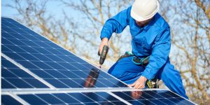 Installation Maintenance Panneaux Solaires Photovoltaïques à Villeneuve-les-Corbieres